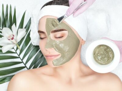 woman having skincare